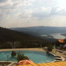 Silvanus Wellness & Konferencia Hotel Visegrád - Medence/kert