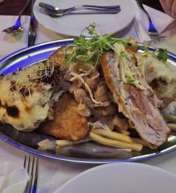 Kalóz Fregatt Étterem