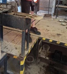 Parádsasvári üvegmanufaktúra