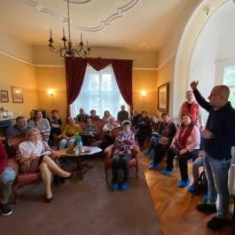 Henry Milne Angol Lovastörténelmi Villamúzeum Fotó & Filmstúdió, Tata - Belső