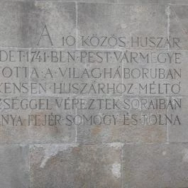 10-es huszárok lovasszobra, Székesfehérvár - Egyéb