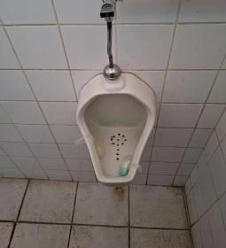 155. számú Vegyesbolt, Italbolt