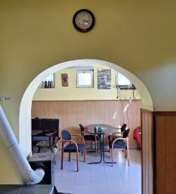 155. számú Vegyesbolt, Italbolt