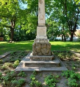 Az 1648. évi hősnők & 1848 emlékoszlopa