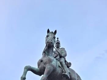 17. Bocskai huszárezred emlékműve Hajdúböszörmény