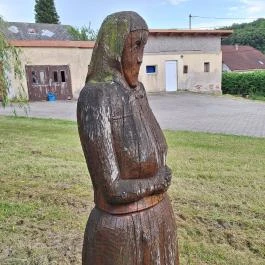 1947-1948-as ki- és betelepítések emlékszobra, Csehbánya - Egyéb