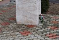 1956-os emlékmű Kondorfa