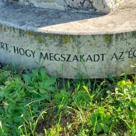 1956-os emlékmű, Káva - Egyéb