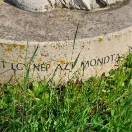 1956-os emlékmű, Káva - Egyéb