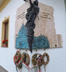 4. legjobb látnivaló: 1956-os emlékmű