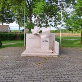 1956-os emlékmű Sajósenye - Külső kép