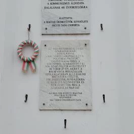 1956-os emlékmű Vác - Egyéb