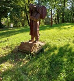 1956-os emlékművek