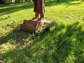 1956-os emlékművek Balassagyarmat