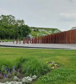 Az 1956-os magyar forradalom & szabadságharc központi emlékműve