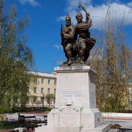 20. honvéd gyalogezred emlékműve Nagykanizsa - Külső kép