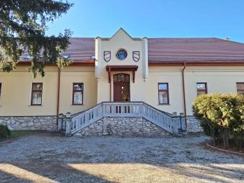 24 fenyő múzeum Réde