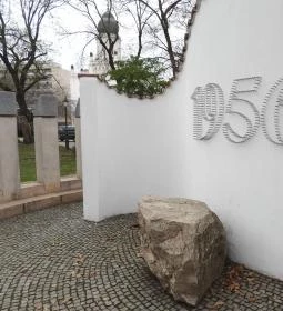 21. legjobb látnivaló: 56-os emlékmű