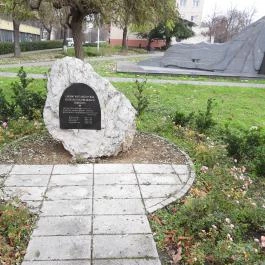 56-os emlékmű, Székesfehérvár - Külső kép