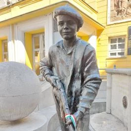 Az 56-os pesti srác emlékműve Budapest - Külső kép