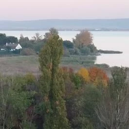 Vitis Kúria - A Badacsony kapuja Balatonrendes - Külső kép