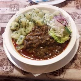 82-es Vendéglő Eplény - Étel/ital