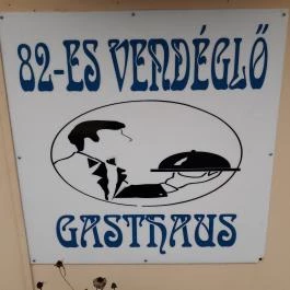82-es Vendéglő Eplény - Belső