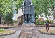 Aba Sámuel szobra Abasár