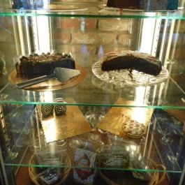 Ábrahám Teázó, Ábrahámhegy - Étel/ital