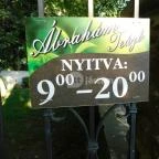 Ábrahám Teázó Ábrahámhegy - Külső kép