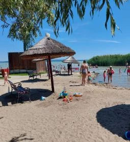 Ábrahámhegy Községi strand