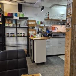 Addicted 2 Caffeine, Budapest - Belső