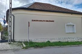 Adolph Zukor-emlékház Ricse