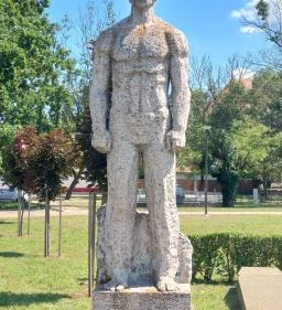  Agrárproletár emlékmű