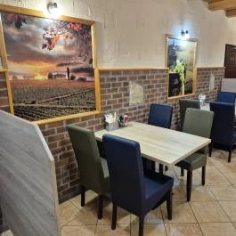 Akinho Pizzéria Szederkény - Belső