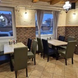 Akinho Pizzéria Szederkény - Belső