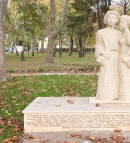 4. legjobb látnivaló: Alapító jászok emlékműve