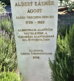 Albert Kázmér Ágoston mellszobra