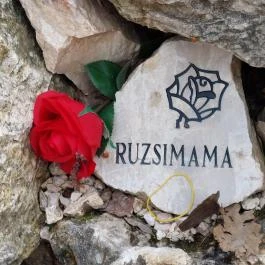 Áldást osztó Jézus Pilisszántó - Egyéb