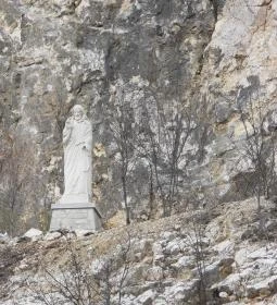 Áldást osztó Jézus