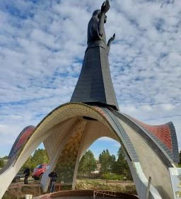 Áldó Jézus szobor