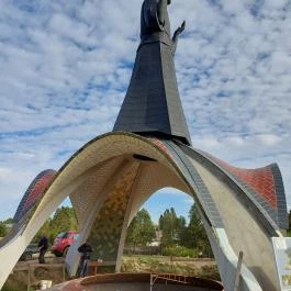 Áldó Jézus szobor Dabas - Külső kép