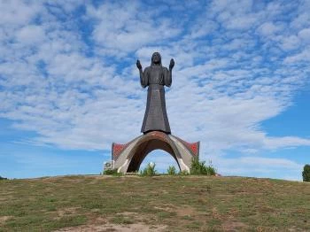 Áldó Jézus szobor Dabas