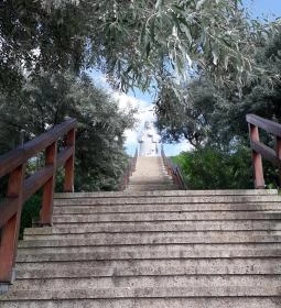 Áldó Krisztus szobor