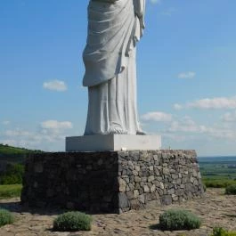 Áldó Krisztus szobor Tarcal - Egyéb