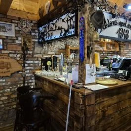 Ambrus Apát Fogadó Garáb - Belső