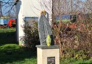 Amerikai kukoricabogár szobor Battonya