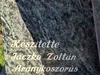 Amerikai kukoricabogár szobor Battonya