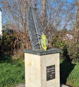 Amerikai kukoricabogár szobor