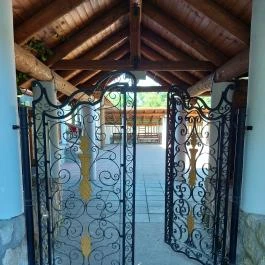 Andezit Hotel, Bér - Egyéb